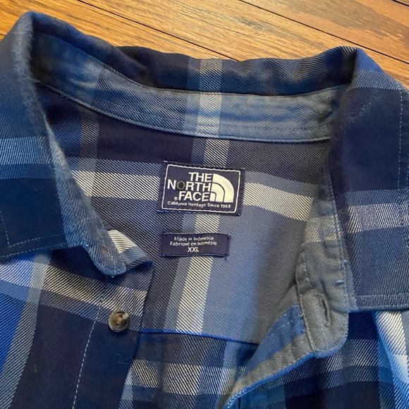 blue north face flannel - Picture 2 of 2